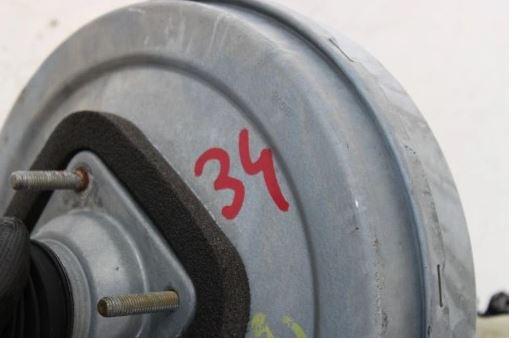 BMW 5 E39 1996-2003 sedan 2.0 petrol MT 110 kW 1996  Posilňovač bŕzd 1163516