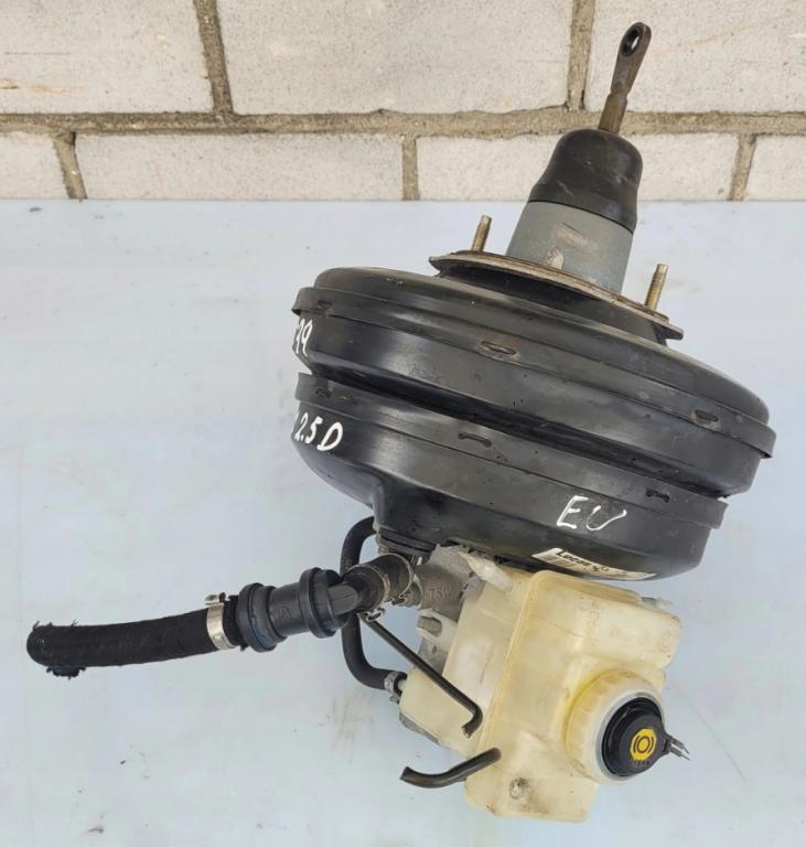 BMW 5 E39 1996-2003 sedan 3.0 D diesel MT 135 kW 2000  Posilňovač bŕzd 1165057