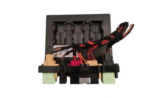 Skoda Superb II 2008-2015 combi 2.0 TDI diesel MT 125 kW 2014  Poistková skrinka 1K0937087P