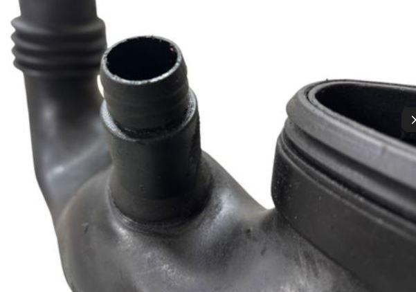 BMW 3 E90 2005-2013 combi 2.0 petrol MT 105 kW 2008  Rúrka chladenia vzduchu 7791646 11564310