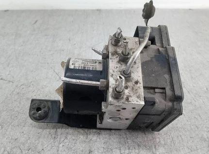 Renault Scenic III 2009-2016 hatchback 1.5 DCI diesel MT 81 kW 2010  Pumpa ABS 476601563R-19 28.5610-5640.3 1.4 ATE