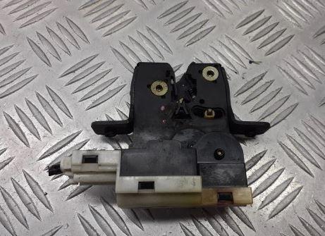 Nissan Micra K12 2003-2010 hatchback 1.5 DCI diesel MT 50 kW 2006  Zámok zadnej kapoty 90502AV710