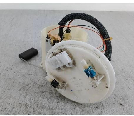 Opel Meriva A 2002-2010 hatchback 1.6 16v petrol 74 kW 2004  Palivové čerpadlo 13157597 0580314003