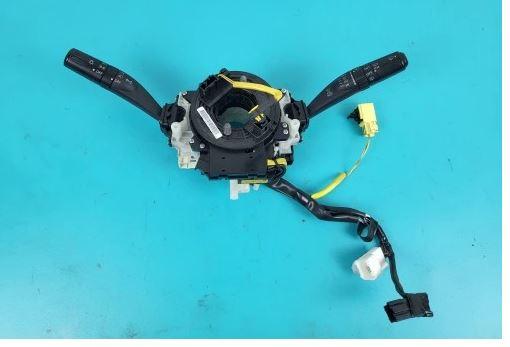 Subaru Forester III SH 2008-2013 hatchback 2.0 BOXER diesel MT 108 kW 2009  Prepínacie páčky pod volantom 27546AG010 83111FG150