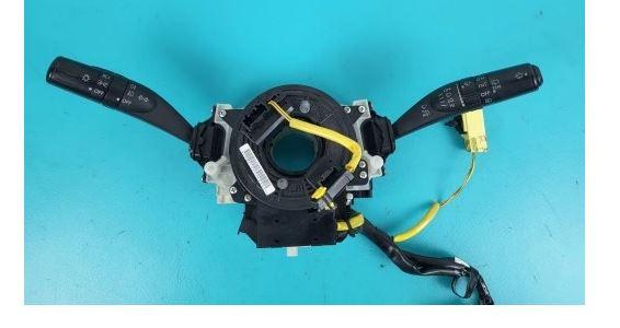 Subaru Forester III SH 2008-2013 hatchback 2.0 BOXER diesel MT 108 kW 2009  Prepínacie páčky pod volantom 27546AG010 83111FG150