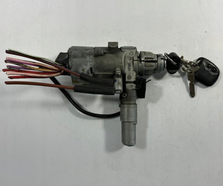 Mercedes Spínacia skrinka 1900.01