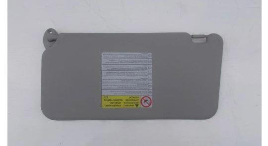 Suzuki SX4 I 2006-2014 hatchback 1.6 16v petrol MT 79 kW 2008  Slnečná clona pravá
