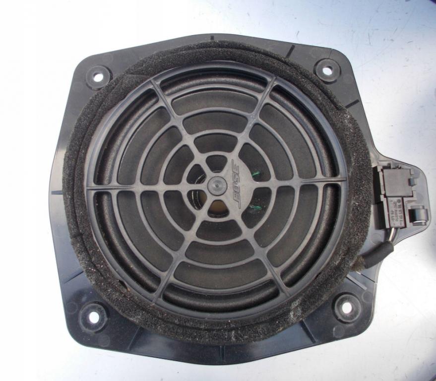 Audi A3 8P 2003-2012 hatchback 1.8 TFSI petrol MT 118 kW 2009  Audio zariadenie ostatné 8P3035382A 8E0035411A 8P3035223