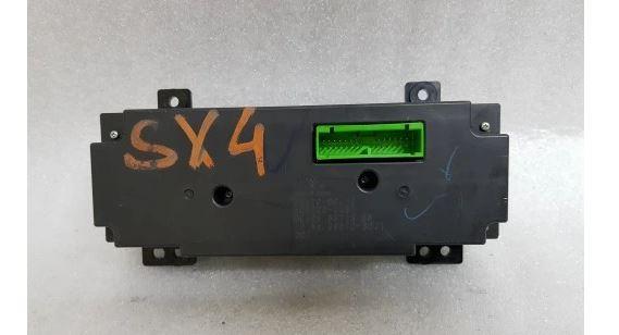 Suzuki SX4 I 2006-2014 hatchback 1.6 16v petrol MT 79 kW 2008  Panel kúrenia/klimatizácie 39510-80J10