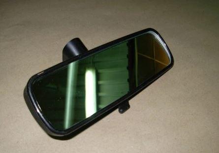 Ford Mondeo Mk2 1996-2000 hatchback 1.8 16v petrol MT 85 kW 1997  Spätné zrkadlo vnútorné