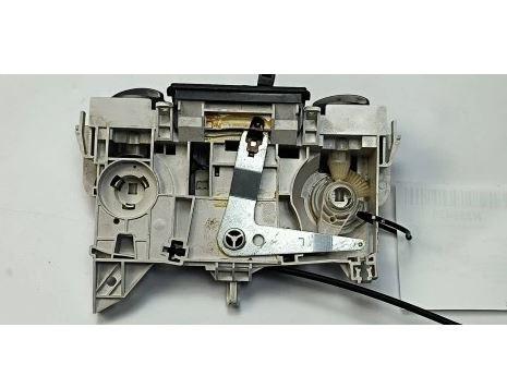 Mazda 2 I 2003-2007 hatchback 1.4 16v petrol MT 59 kW 2003  Panel kúrenia/klimatizácie
