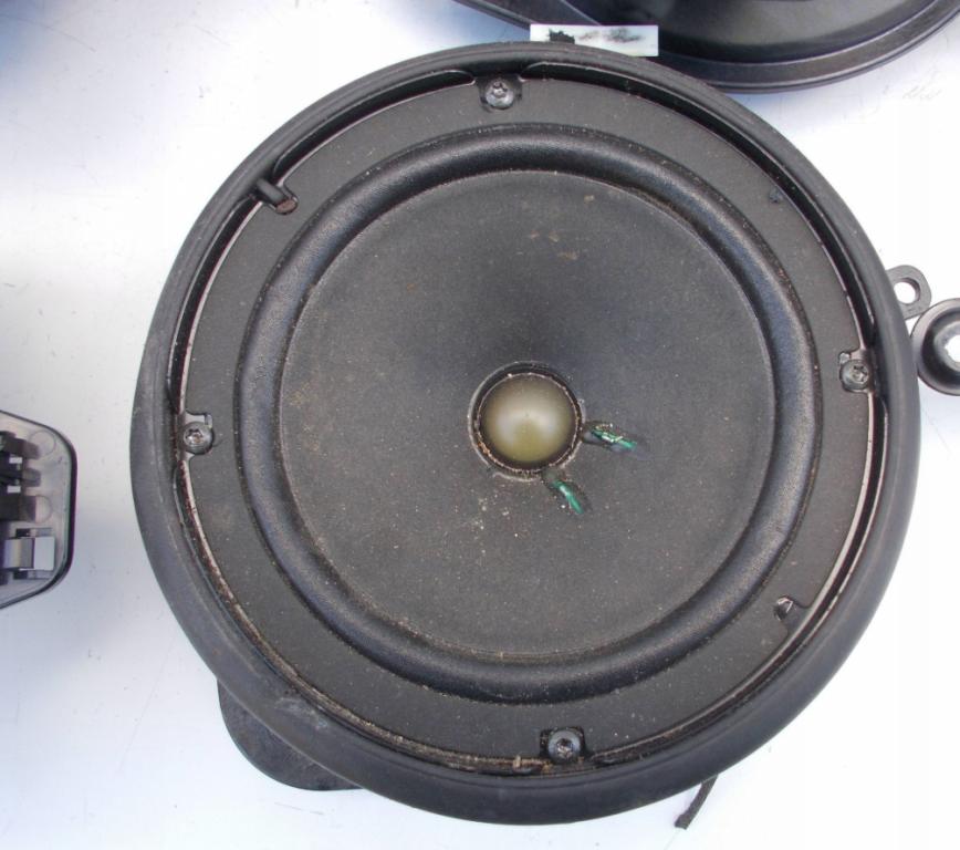 Audi A3 8P 2003-2012 hatchback 1.8 TFSI petrol MT 118 kW 2009  Audio zariadenie ostatné 8P3035382A 8E0035411A 8P3035223