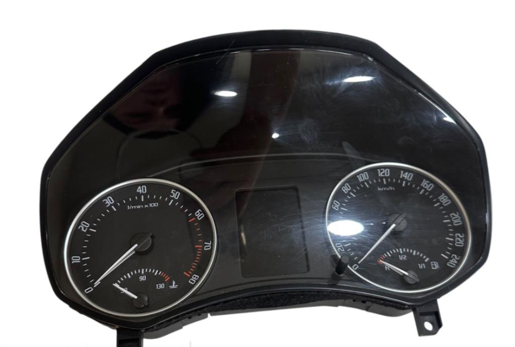 Skoda Octavia II 2004-2013 hatchback 1.4 TSI petrol MT 90 kW 2009  Prístrojová doska 1Z0920803B