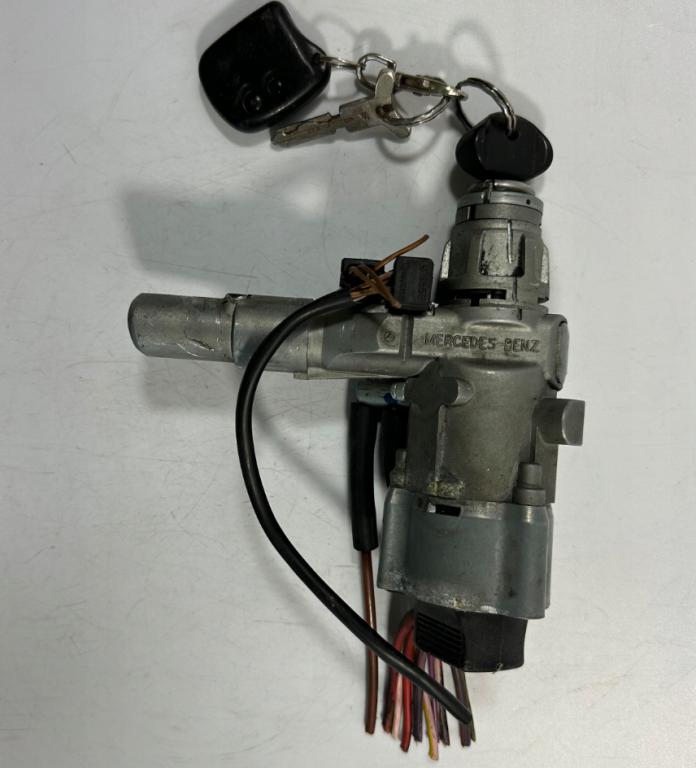 Mercedes Spínacia skrinka 1900.01