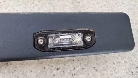 Volvo V70 III 2007-2016 combi 2.0 D diesel MT 100 kW 2008  Lišta osvetlenia ŠPZ 30699743 31253018