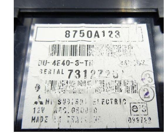 Mitsubishi Colt Z30 VI 2004-2012 hatchback 1.1 12v petrol MT 55 kW 2005  Displej 8750A123