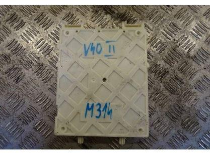 Volvo V40 II 2012-2019 hatchback 1.6 D2 diesel MT 84 kW 2013  Poistková skrinka 31394622