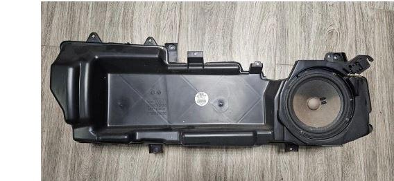 Audi A6 C6 2004-2011 sedan 2.0 TDI diesel MT 103 kW 2008  Reproduktor 4F0035381B