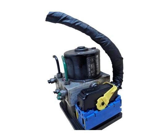 Renault Espace IV 2003-2014 hatchback 2.0 DCI diesel MT 127 kW 2010  Pumpa ABS 8200808145 10.0960-1444.3