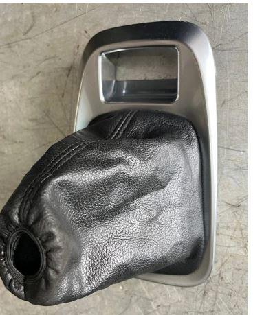 Peugeot 3008 I 2009-2016 hatchback 1.6 HDI diesel AT 80 kW 2009  Lišta 9685474977