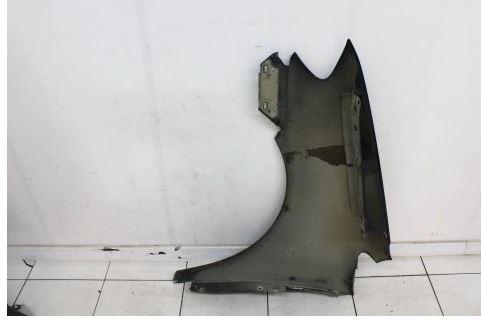 Volkswagen Touran I 2003-2015 hatchback 1.9 TDI diesel AT 77 kW 2006  Blatník predný pravý