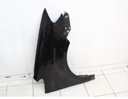 Volkswagen Touran I 2003-2015 hatchback 1.9 TDI diesel AT 77 kW 2006  Blatník predný pravý