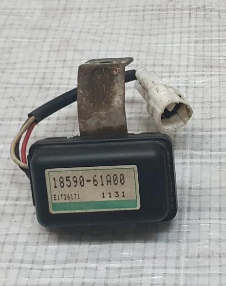 Suzuki Vitara I 1988-1998 hatchback 1.6 petrol MT 60 kW 1990  Snímač tlaku sacieho potrubia (MAP senzor) 18590-61A00