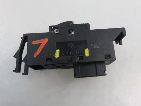 BMW 3 Compact (E46) HB 2003 prepínač okien PP 6902176