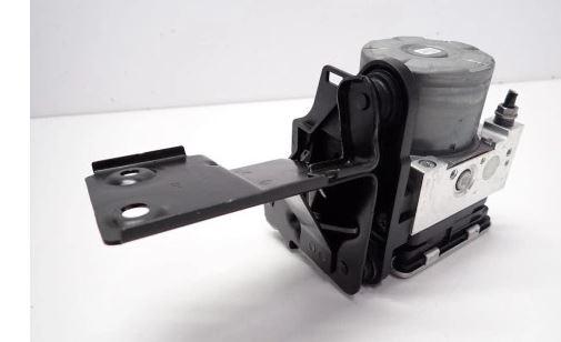 Volkswagen Tiguan II 2016-2024 hatchback 1.5 TSI petrol AT 110 kW 2018  Pumpa ABS 5Q0614517CE