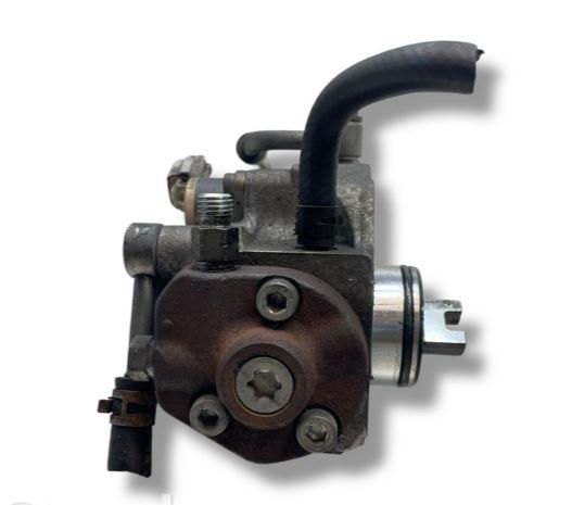 Lexus IS I 1998-2005 sedan 2.0 16v petrol MT 114 kW 1999  Vstrekovacie čerpadlo 221000R031 HU2940000880