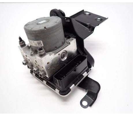 Volkswagen Tiguan II 2016-2024 hatchback 1.5 TSI petrol AT 110 kW 2018  Pumpa ABS 5Q0614517CE