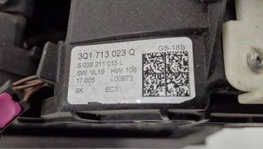 Volkswagen Passat B8 2014- combi 2.0 TDI diesel AT 110 kW 2015  Rýchlostná páka (kulisa) 3Q1713023Q