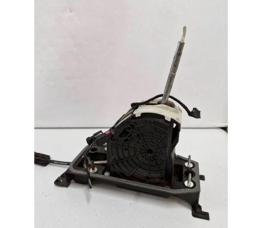 Volkswagen Passat B8 2014- combi 2.0 TDI diesel AT 110 kW 2015  Rýchlostná páka (kulisa) 3Q1713023Q