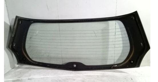 Mazda Premacy hatchback 1.8 16v petrol MT 74 kW 2005  Sklo zadné