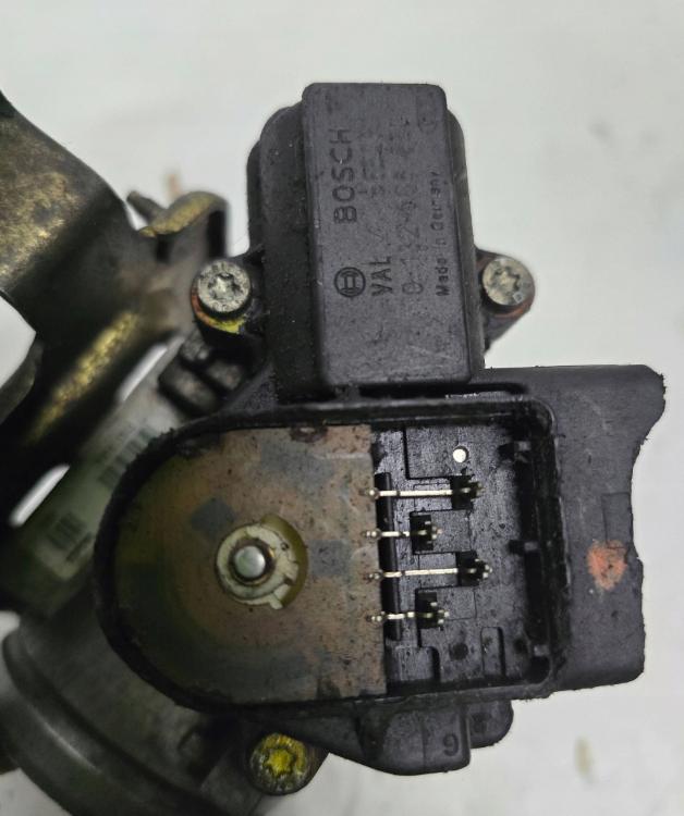 Alfa Romeo 156 sedan 2.0 16v petrol MT 114 kW 2000 Škrtiaca klapka 0280750023