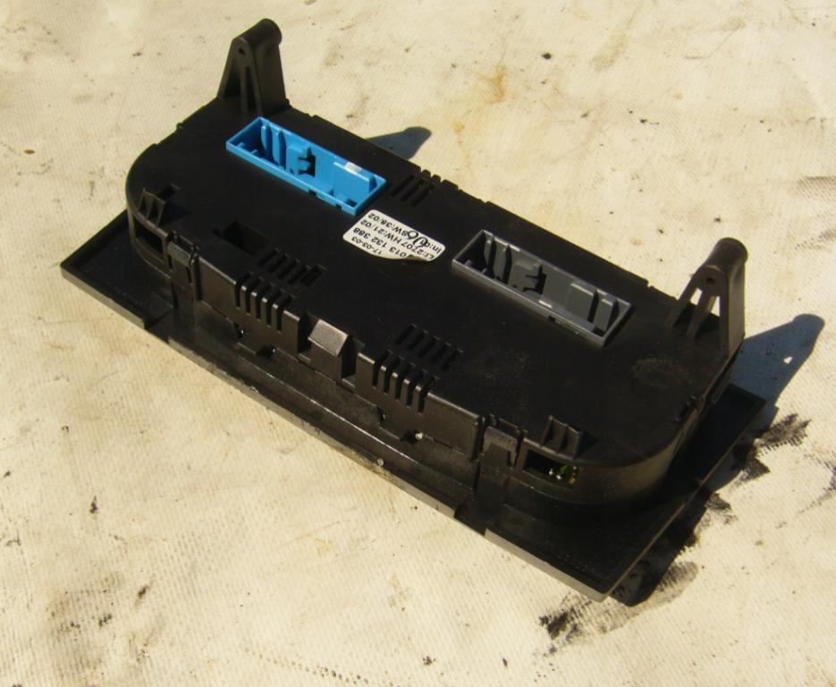 Opel Meriva A 2002-2010 hatchback 1.8 16v petrol MT 92 kW 2003 Panel kúrenia/klimatizácie 013132388