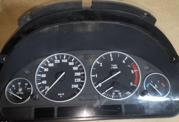 BMW 5 E39 1996-2003 sedan 2.8 petrol MT 142 kW 1998 automat  Prístrojová doska 1100087849 62116914883
