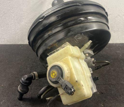 BMW 5 E39 1996-2003 sedan 3.0 D diesel MT 135 kW 2000  Posilňovač bŕzd 1165057 1450