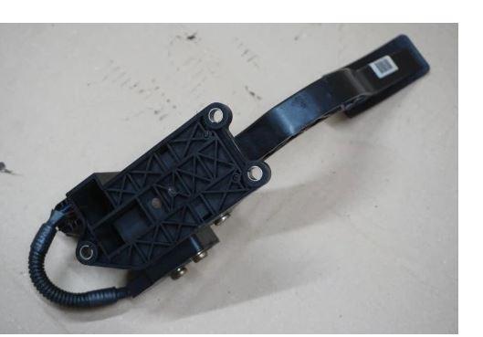 Hyundai Terracan suv 2.9 CRDI 16v diesel 2005 Potenciometer plynového pedálu 260651