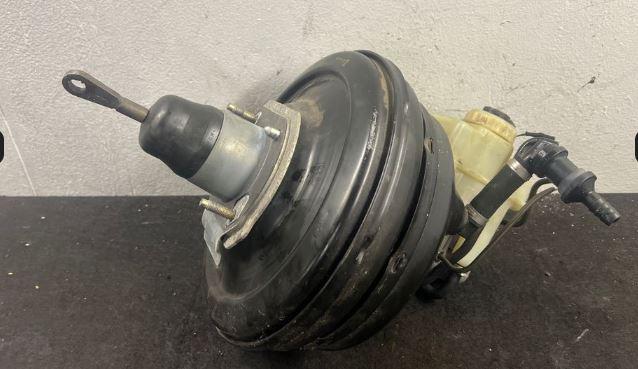 BMW 5 E39 1996-2003 sedan 3.0 D diesel MT 135 kW 2000  Posilňovač bŕzd 1165057 1450