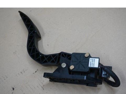 Hyundai Terracan suv 2.9 CRDI 16v diesel 2005 Potenciometer plynového pedálu 260651