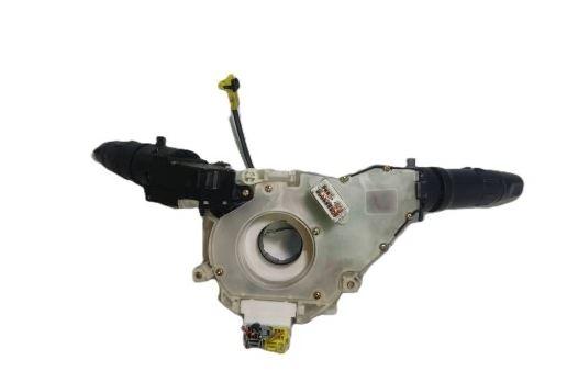 Nissan Micra K12 2003-2010 hatchback 1.2 16v petrol MT 48 kW 2004  Prepínacie páčky pod volantom 25560AX702