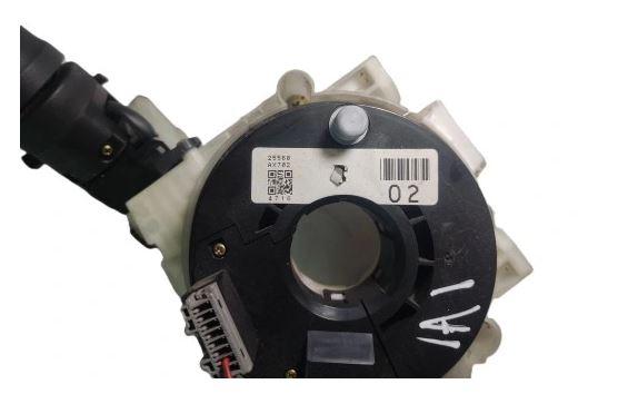 Nissan Micra K12 2003-2010 hatchback 1.2 16v petrol MT 48 kW 2004  Prepínacie páčky pod volantom 25560AX702