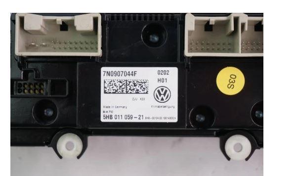 Volkswagen Sharan II 2010-2022 hatchback 2.0 TDI diesel CFG AT 125 kW 2012  Panel kúrenia/klimatizácie 7N0907044F