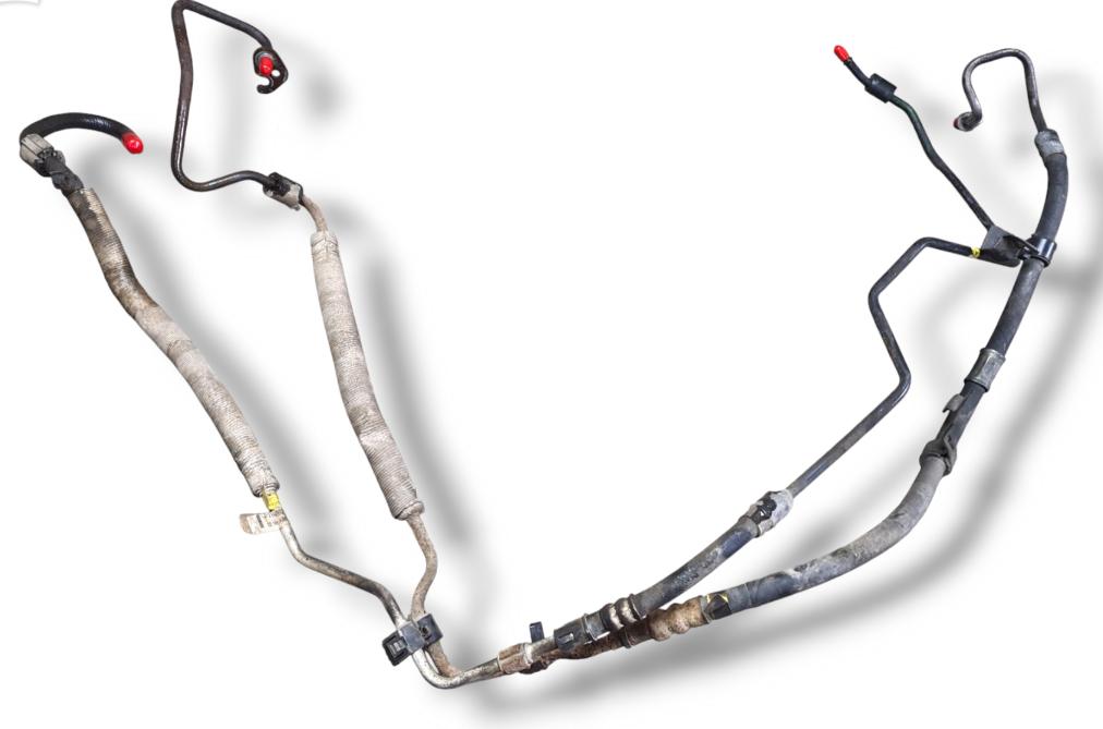 Volvo V70 III 2007-2016 combi 2.4 D5 diesel AT 136 kW 2008  Rúrka servočerpadla 31201112 31202407 31202165