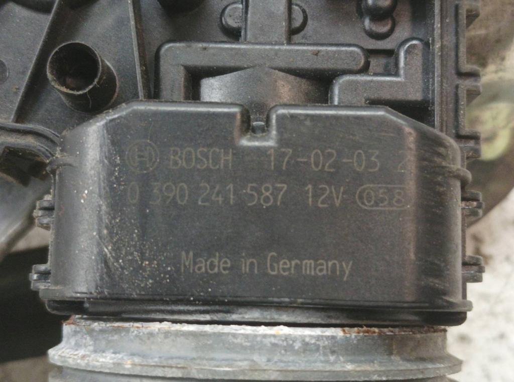 Peugeot 308 II 2013-2021 hatchback 1.6 THP petrol 5F02 MT 92 kW 2017  Mechanizmus stieračov predný 9810327980 3397021828 0390241587