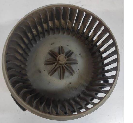 Jeep Grand Cherokee WJ 1998-2004 suv 3.1 TD diesel 103 kW 2001  Ventilátor kúrenia AY166100-0230