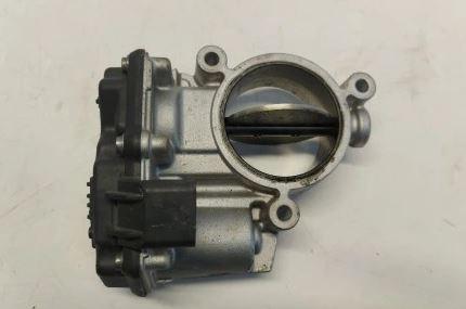 Mercedes E W213 2016- sedan   Škrtiaca klapka a6540900070