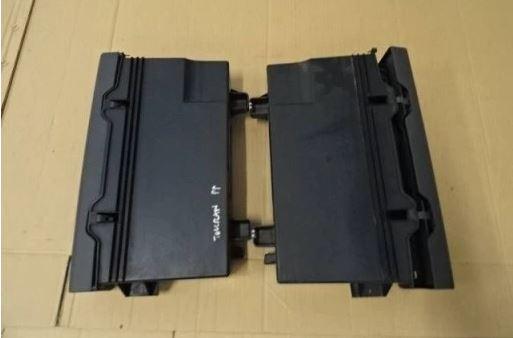 Volkswagen Touran I 2003-2015 hatchback 2.0 TDI diesel AT 130 kW 2014  Priehradka (kastlík) 1T0881580C  1T0881580D