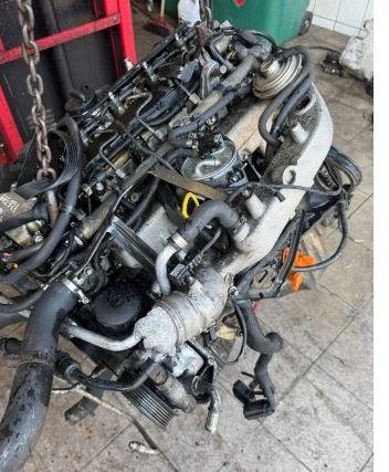 Jeep Grand Cherokee WJ 1998-2004 hatchback 2.7 CRD diesel AT 120 kW 2002  Motor diesel 665.921